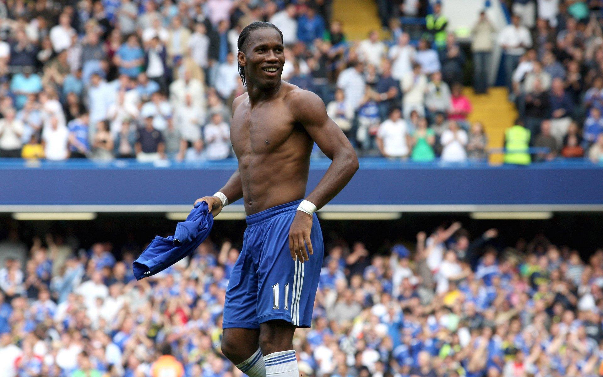 从泪洒看台到绝杀功臣，无名小卒的逆袭铸就国足黄金三分钟